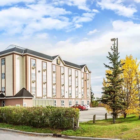 Отель Super 8 By Wyndham Calgary/Airport Экстерьер фото